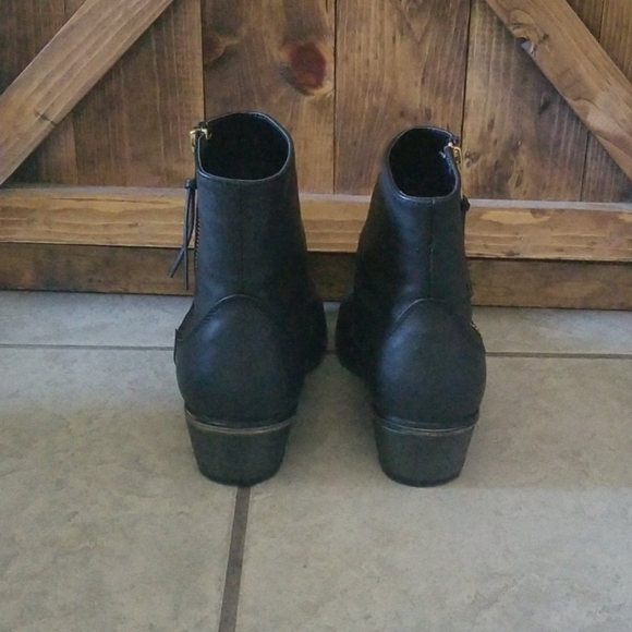 Ankle Boots - Picture 5 of 8